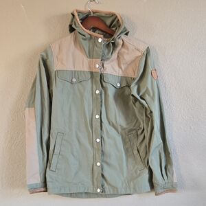 Fjallraven Greenland Jacket No.1 W in Olive and Tan